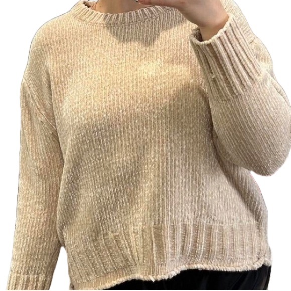 Cynthia Rowley Cream Crew Neck Sweater with accented with Gold Metallic - Picture 3 of 8